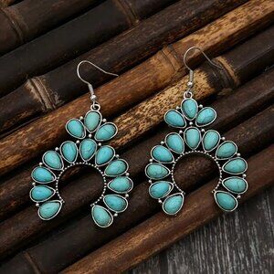 Boho Faux Turquoise Horse Shoe Silver Tone Earrings NWT Handmade Look